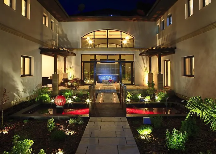 Villa Villamandala Gyenesdiás